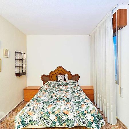 Lovely Bedroom In A Shared Apartment In The Center Of Alicante Buitenkant foto