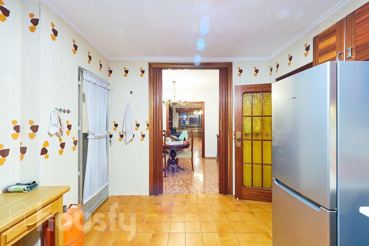 Lovely Bedroom In A Shared Apartment In The Center Of Alicante Buitenkant foto